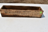 Wenzelmann Hay Rack Clamp 16in Wooden Box