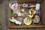 Figurines