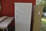 2001 Crosley Upright Freezer, 15 Cu Ft