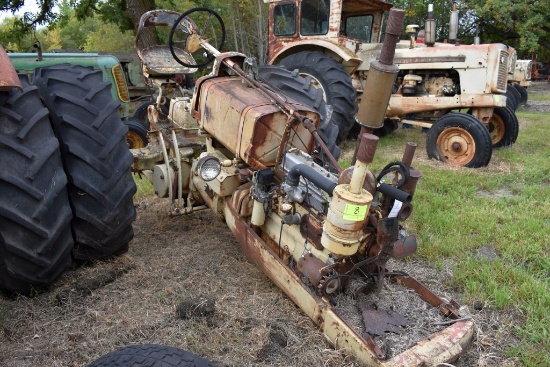 Cockshutt rowcrop diesel, missing hood and front end