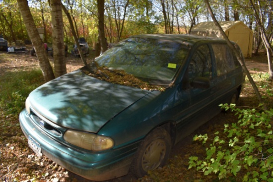 1997 Ford Windstar Minivan, Auto, Runs, Rear Brakes Locked Up, 233,814 Miles