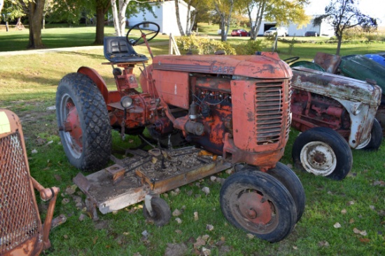 Case VAC Tractor, Fenders, 12.4x28 Turf Tires, With Woods Belly Mower, N/F, Stored Inside, Motor Tur