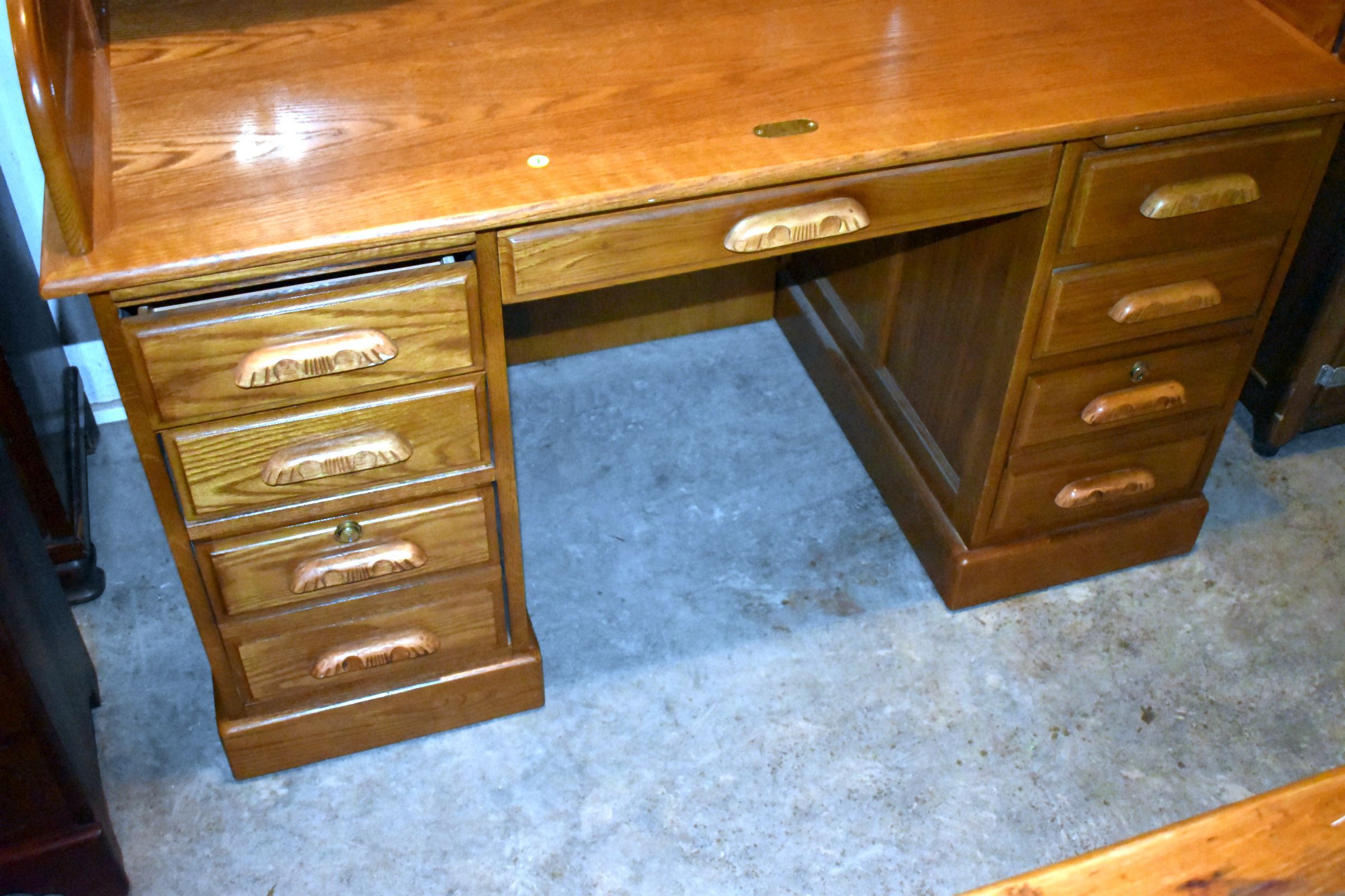 Ashley furniture roll top clearance desk