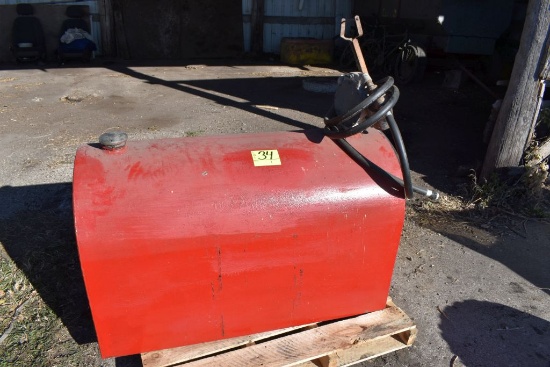 Fuel Tank With Hand Pump, No nozzle on hose