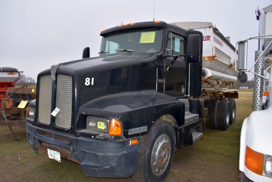 1990 Kenworth Fertilizer Tender Straight  Truck, 855 Cummins, 10 Speed, Air Ride,  Unknown Miles, 24