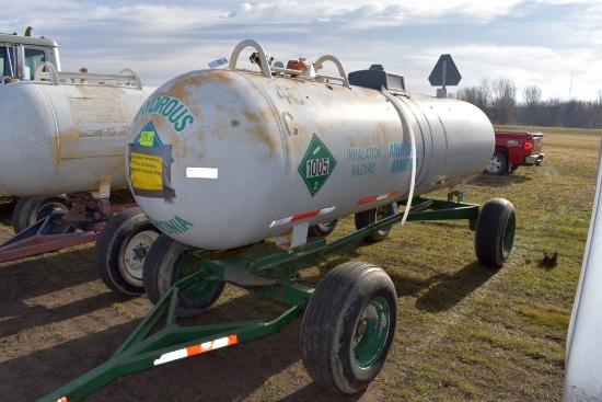 1000 Gallon Anhydrous NH3 Tank On Running  Gear With Flotation Tires