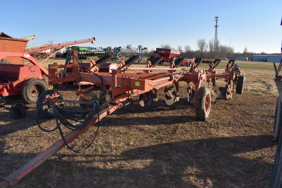 Case Model 700, 7 Bottom Plow, On Land  Hitch,Coulters, SN:1622661