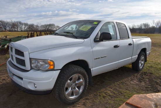 2002 Dodge Ram Sport 1500 Pickup, 4x4, Short  Box, Leather, Heated Seats, 189,213 Miles,  AM/FM CD,