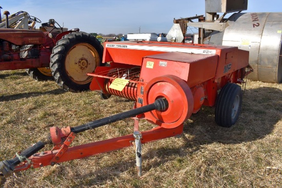 Massey Ferguson 224 Small Square Baler,  540PTO, Straight Chute, Works Good