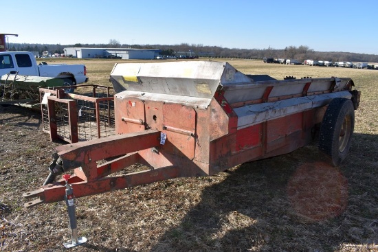 H&S 270 Manure Spreader Single Axle, Single  Beater, 540 PTO