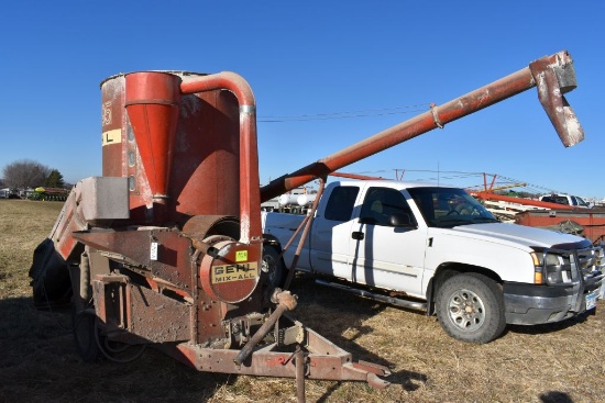Gehl 95 Mixer Mill, 540PTO, Hydraulic  Drive,  4 Screens, Long Unload Auger, Magnet,   Recently Used