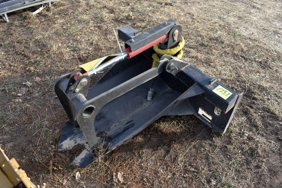 New/Unused 24" Rock/Stump Grapple, Universal  Skid Loader Plate