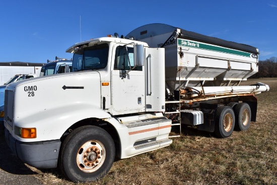 1995 International 9200 Fertilizer Tender  Truck, Wilmar 16 Ton Dry Fertilizer Tender,  Side Shooter