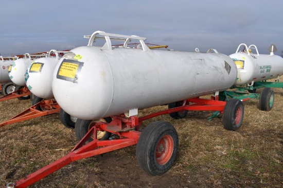 1000 Gallon Anhydrous NH3 Tank On Running  Gear With Flotation Tires