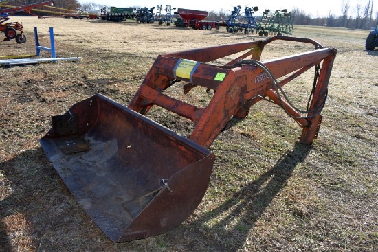 Dual 320 Hydraulic Loader, Bucket, Came Off  IH Tractor