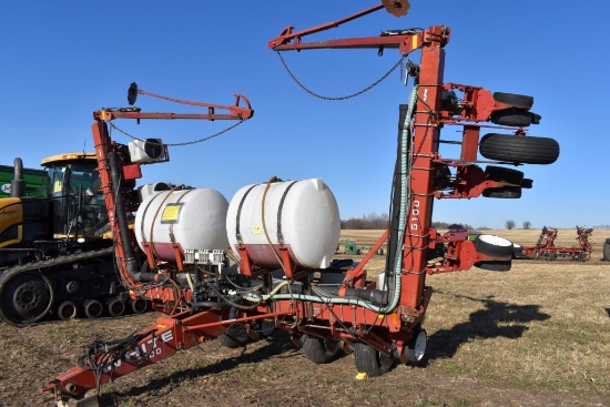 White 5100 Planter, 12 Row 30", Hydraulic  Drive, (2) 200 Gallon Liquid Fertilizer  Tanks, Markers,