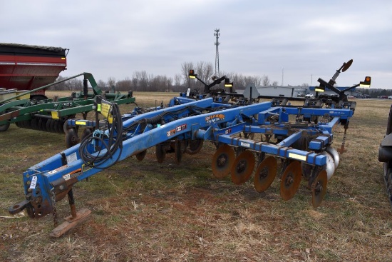 DMI Ecolo Tiger 730B Ripper, 16' 7 Shank,  Rear Disc Levelers Some Missing