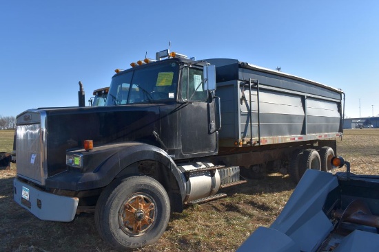 1987 White Volvo Grain Truck, 20' Steel Box &  Hoist, Twin Screw Tandem Axle, Air Brakes,  803,578 M