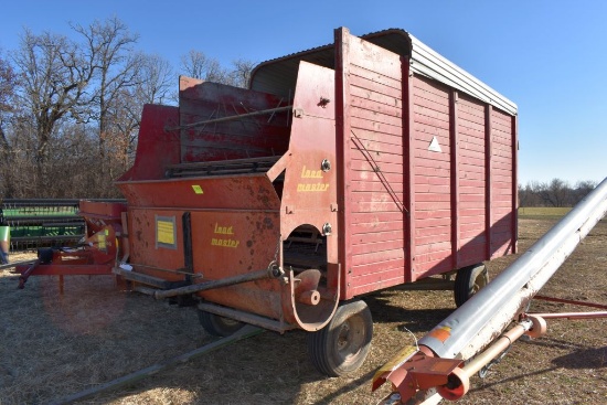 Load Master 14' Chopper Box, Wooden Sides,  John Deere 953 Running Gear