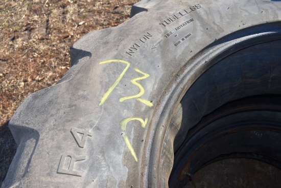 Pair Of Harvestking Industrial Rear Tractor  R4 Tires 16.9x28 Tires With Tubes