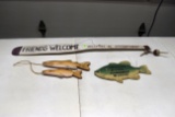 Welcome Paddle Sign, & Decorative Fish