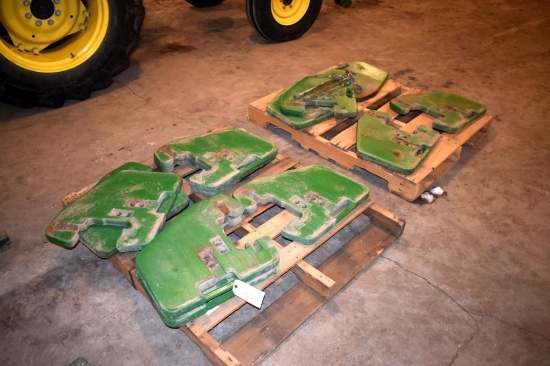 12 John Deere suitcase weights 100lbs, selling 12 x$, located building 1