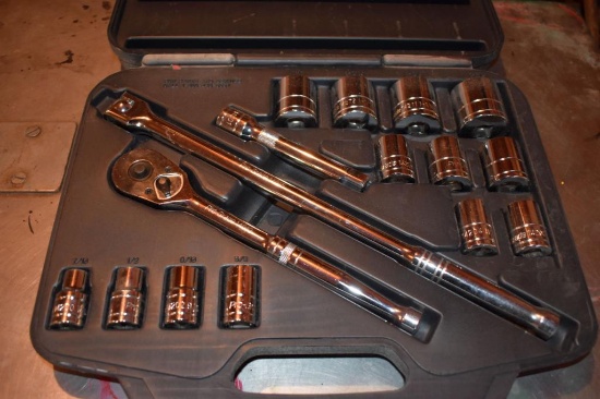 Pro Grade 1/2" socket set like new condition, located building 5