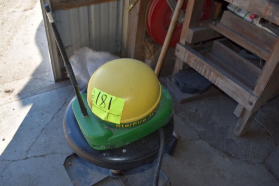 John Deere StarFire 3000 Globe With RTK Radio 450, Globe, SF2 and RTK Ready