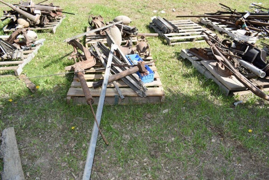 Assorted Baker MFG Monitor L Windmill Parts