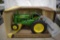 Ertl John Deere G Tractor 1/16 scale with box