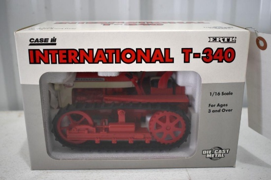 Ertl International T-340 Crawler, 1/16 Scale with box