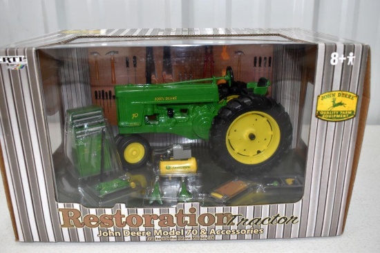Ertl Britains John Deere 70 Restoration Tractor 1/16 scale in box
