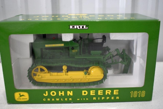 Ertl Twenty Second Annual Plow City Farm Toy Show John Deere 1010 Crawler with ripper, 1/16