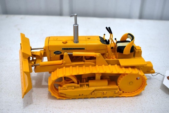 Ertl T-340 Crawler with Blade