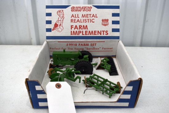 Slik-Toy #9910 Farm Set All Realistic Farm Implements In Original Box, Good condition