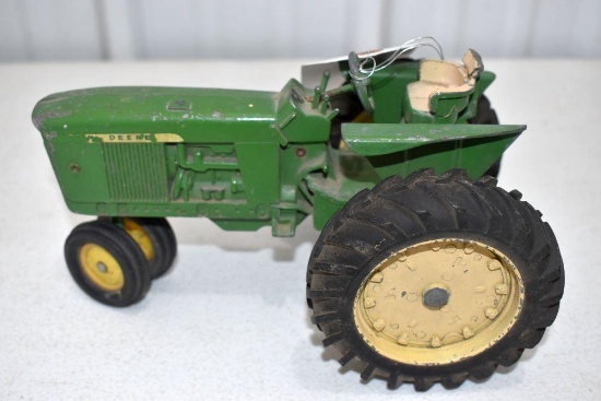Early Ertl John Deere 10 or 20 Series Tractor, Fenders, Original