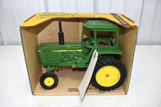 Ertl Blue Print Replica John Deere Generation II Tractor 1/16 scale with box