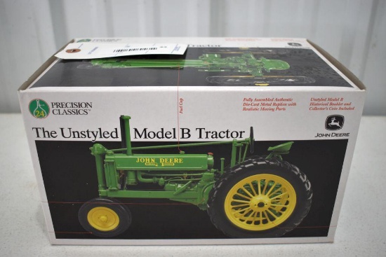 Precision Classics 24 John Deere Unstyled B Tractor with box