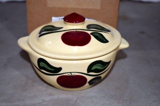Watt Collectors Association 2004 Tap Casserole Artist In The Park from Wausau WI