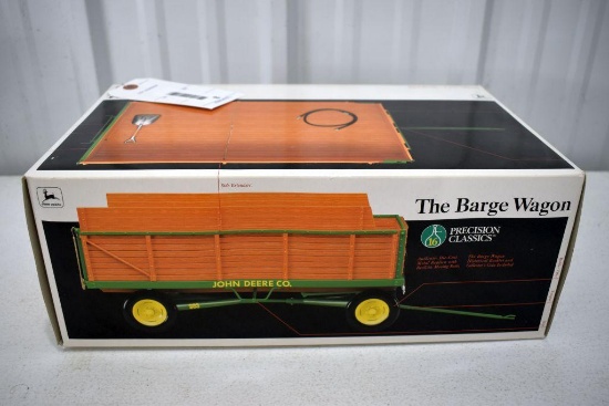 Precision Classics 16 John Deere Barge Wagon with box