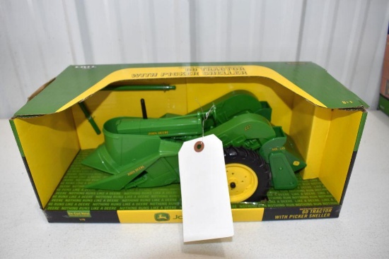 Ertl John Deere 60 Tractor with Picker Sheller and box