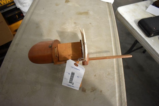 Stereoscope Viewer With 3 Cards in Good Condition