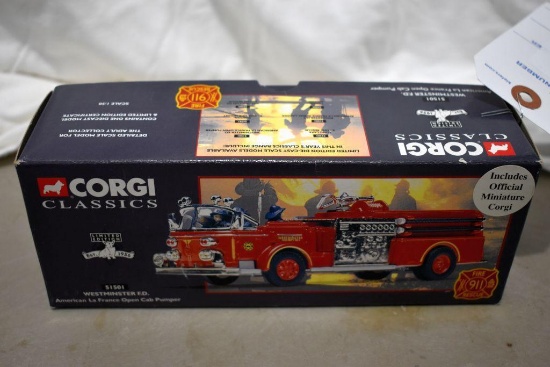 Corgi West Minister Open Air Fire Truck 1/50 scale with box