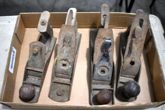 (4) Assorted Planes with One Stanley Rib, 3 Smooth Bottom