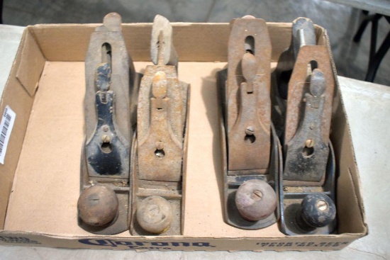 (4) Assorted Planes Three Smooth Bottom and One Ribbed