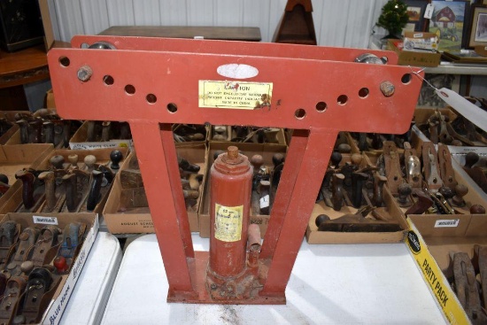 12 Ton Table Top Bender With Dyes