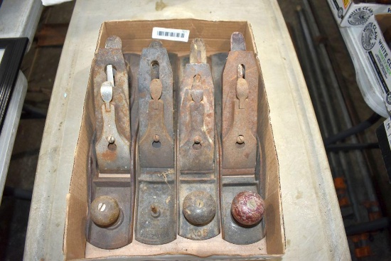 (4) Unmarked Three Smooth Bottom Planes, One Ribbed