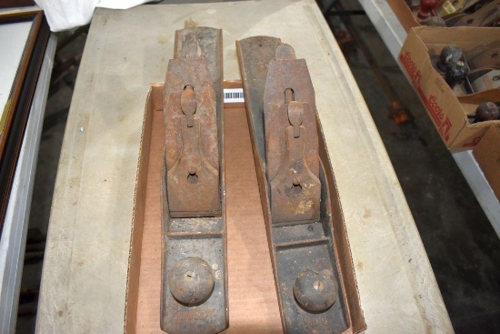 One No 6 metal wood plane and one Bailey metal wood plane