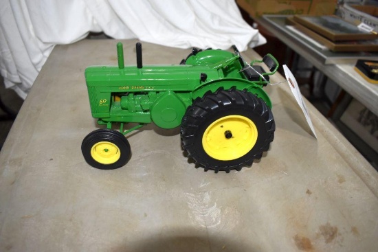 Ertl John Deere 80 Tractor 1/16 Scale No box