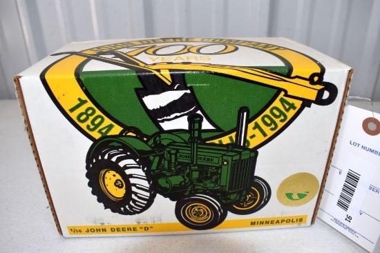 Ertl 100 Years Of JD Company, John Deere D Special Edition, 1/16, with box